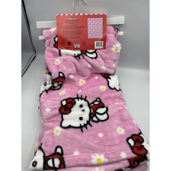 NEW Hello Kitty Pink Plush Throw Blanket 46"x60" Daisies - Picture 6 of 9